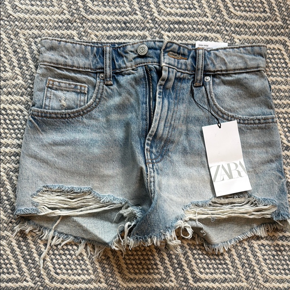 Zara Women's Light Blue Distressed Jean Shorts